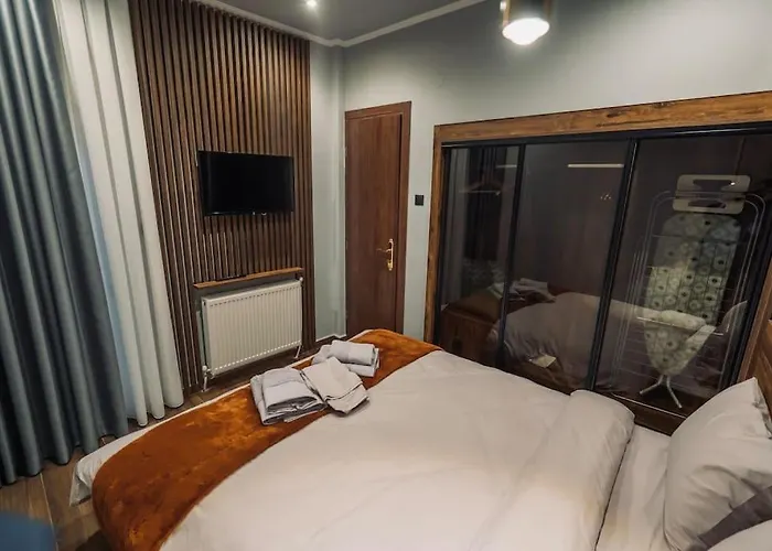 Individualliving3 Excellent Location Centre! !