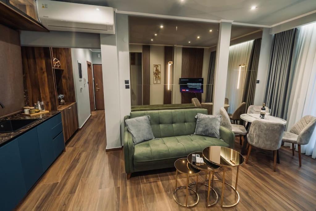Apartment Individualliving3 Excellent Location Centre! ! *