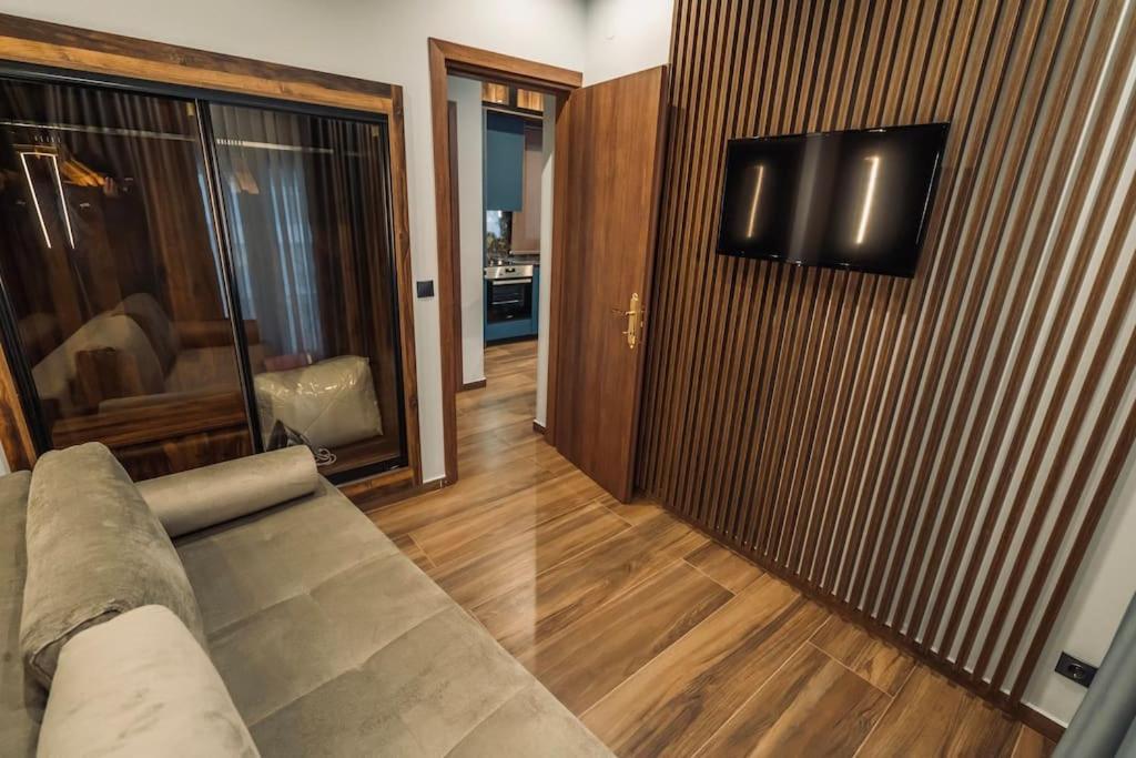 Individualliving3 Excellent Location Centre! ! Apartment *
